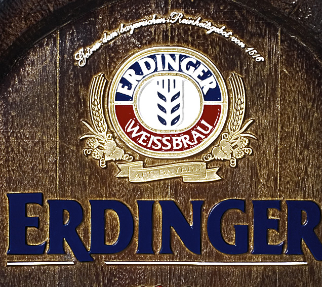Barril Horizontal de parede em fibra decorativo - Erdinger Cerveja